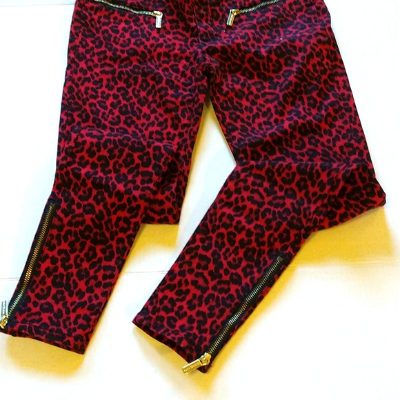 VGUC. Michael kors black and red leopard print skinny jeans. - Picture 3 of 9